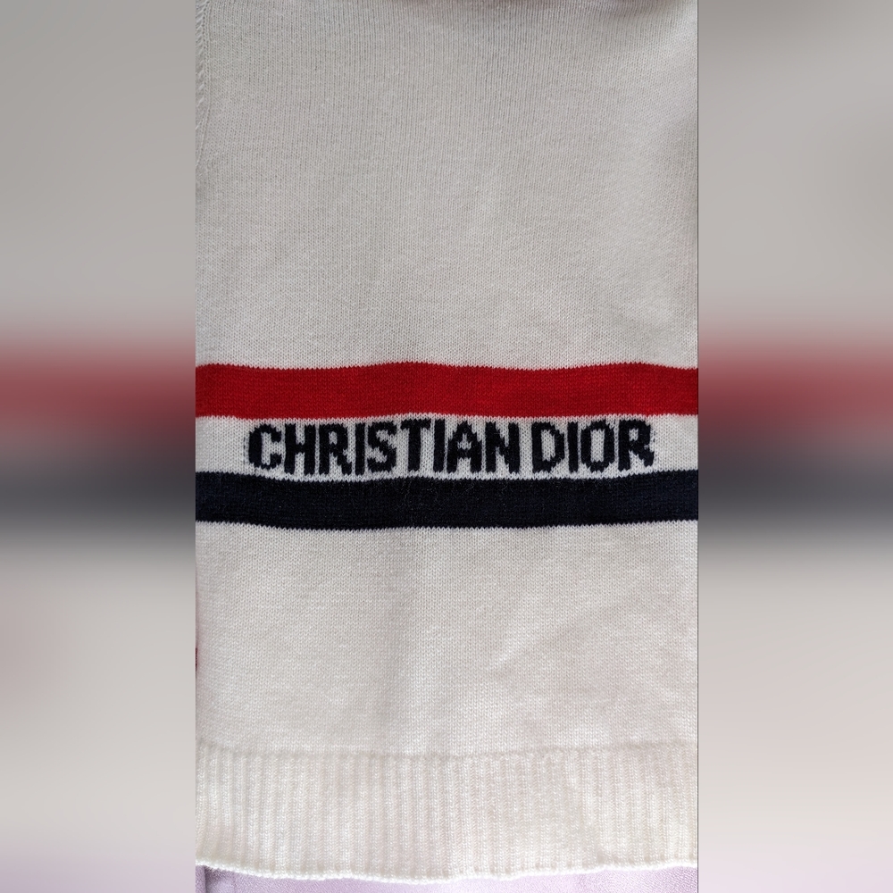 DIOR Knit Pullover. - Picture 3 of 7